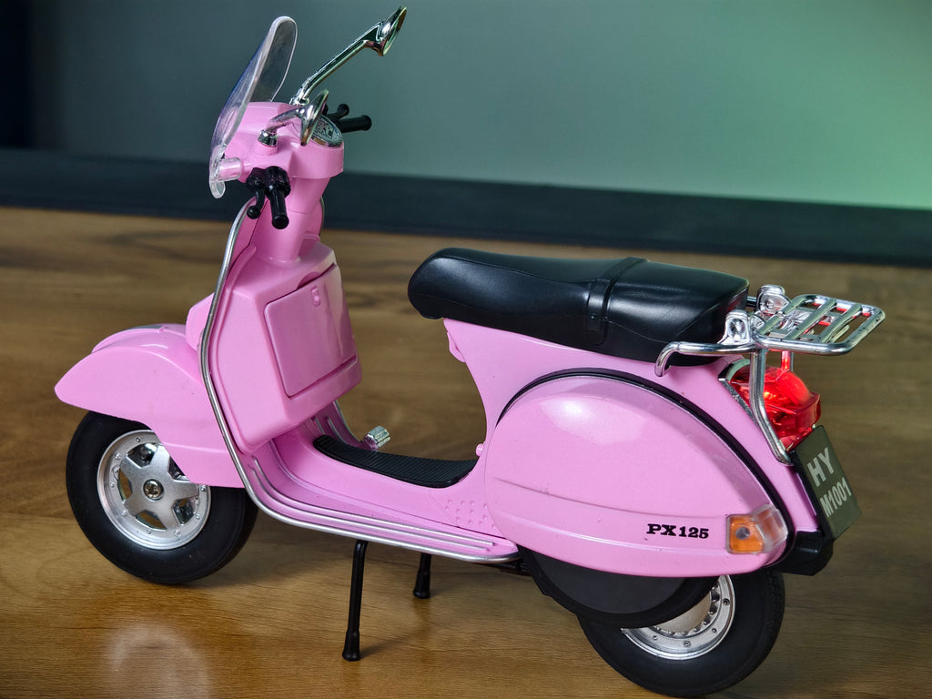Vespa PX 150 1:10 Scale Premium Detailed Model with Openable Parts