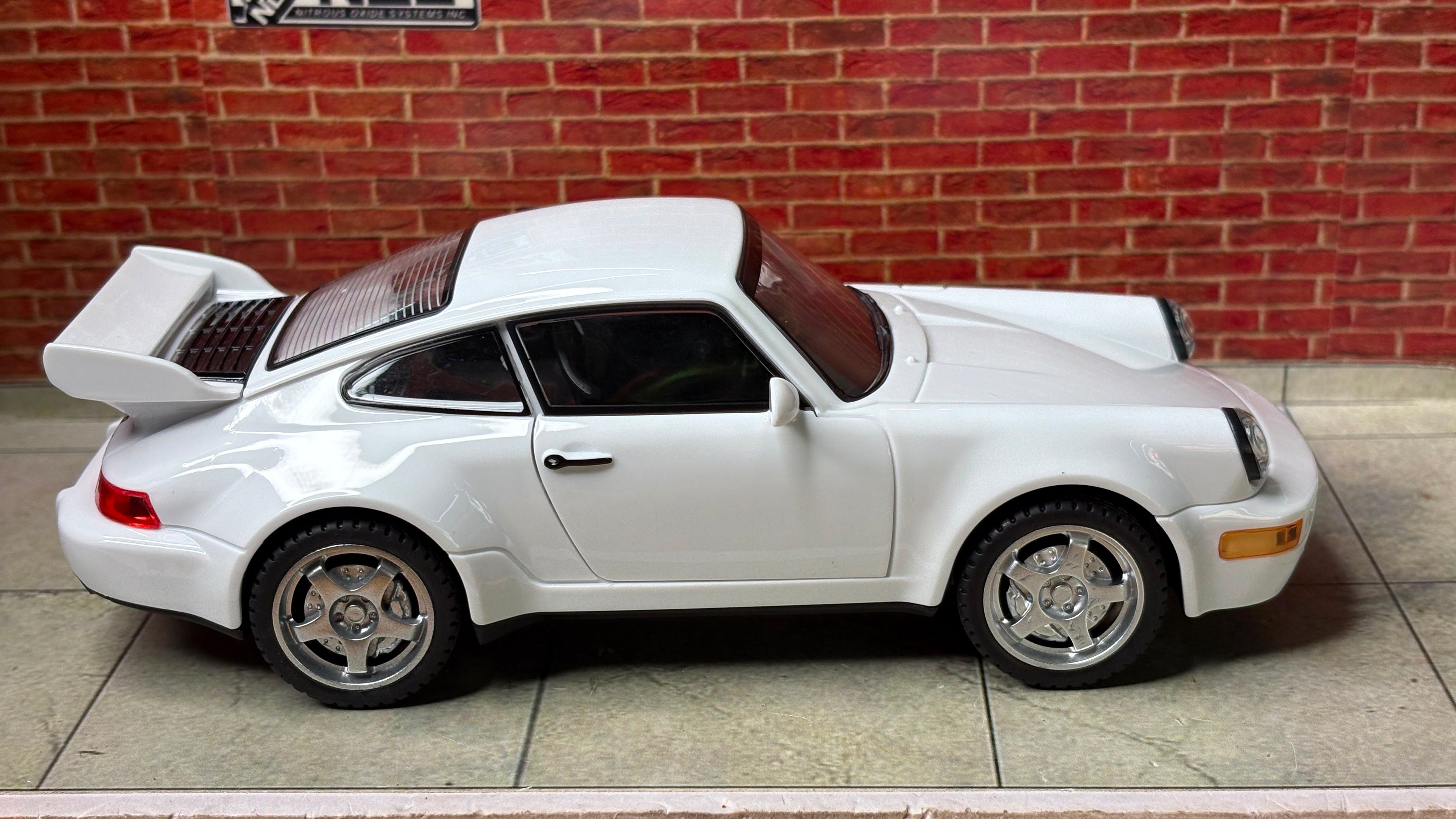 Porsche 911 (964) Turbo 1990 s 1:24 ABS Premium Detailing