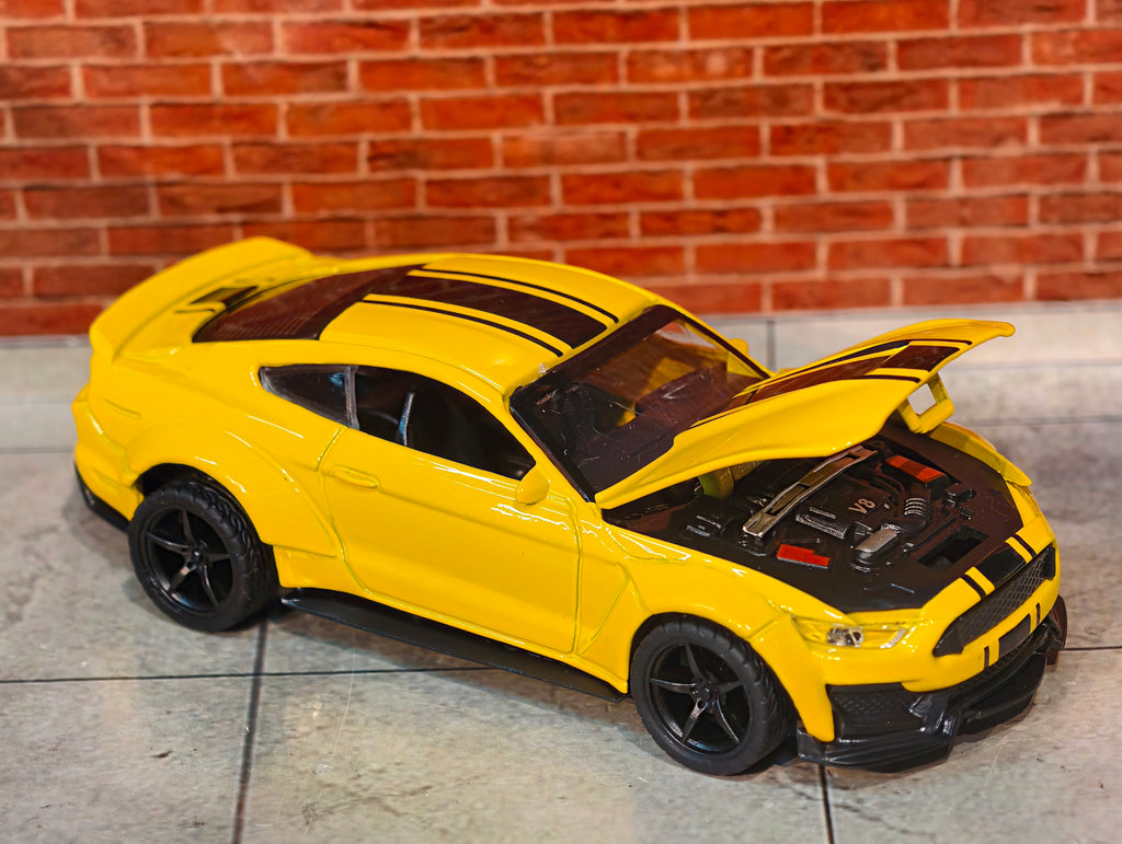 1:36 Scale Hood Openable Cars Premium detailing
