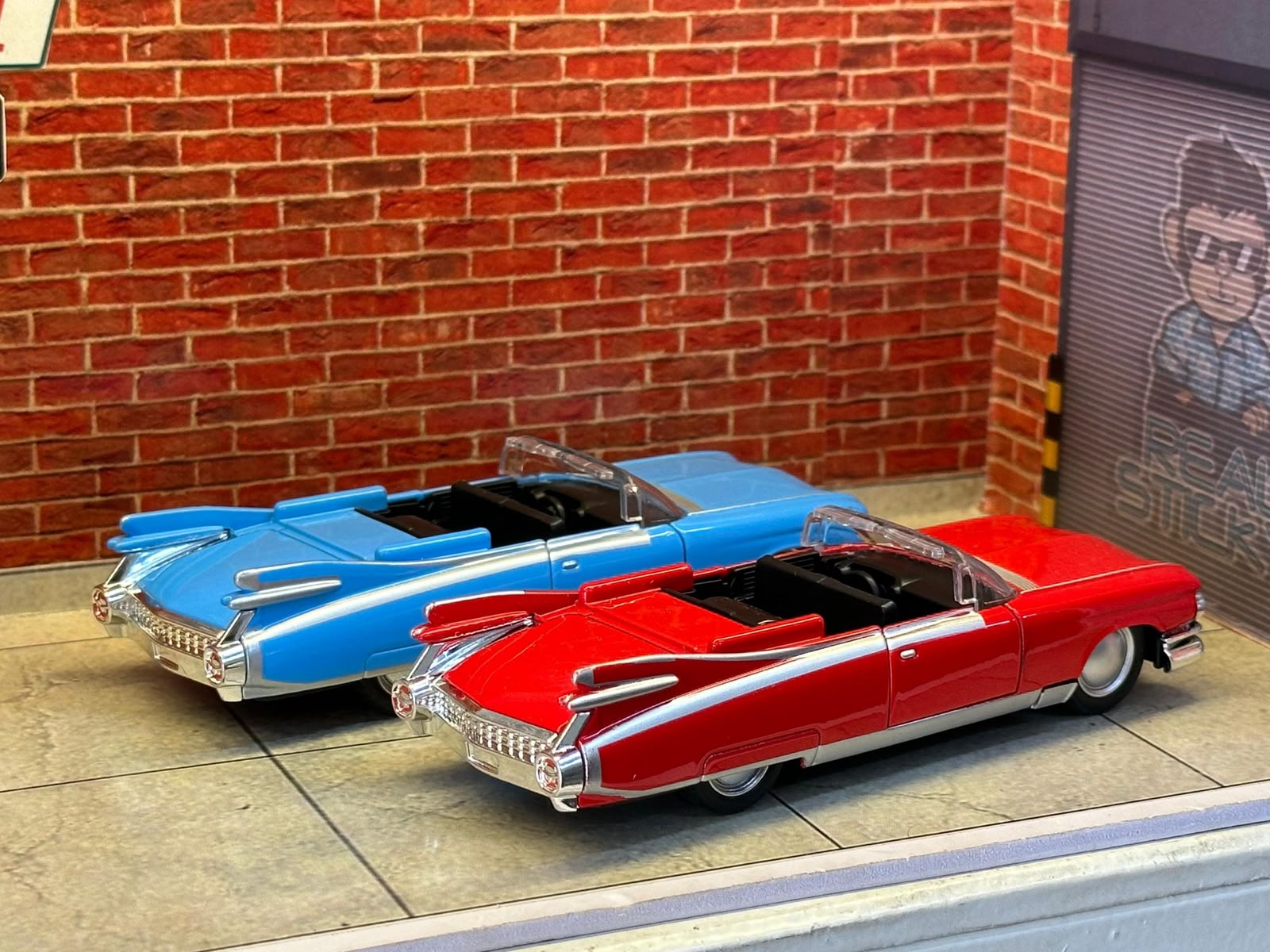1:36 Scale 1959 Cadillac Eldorado Biarritz Convertible - Vintage Series