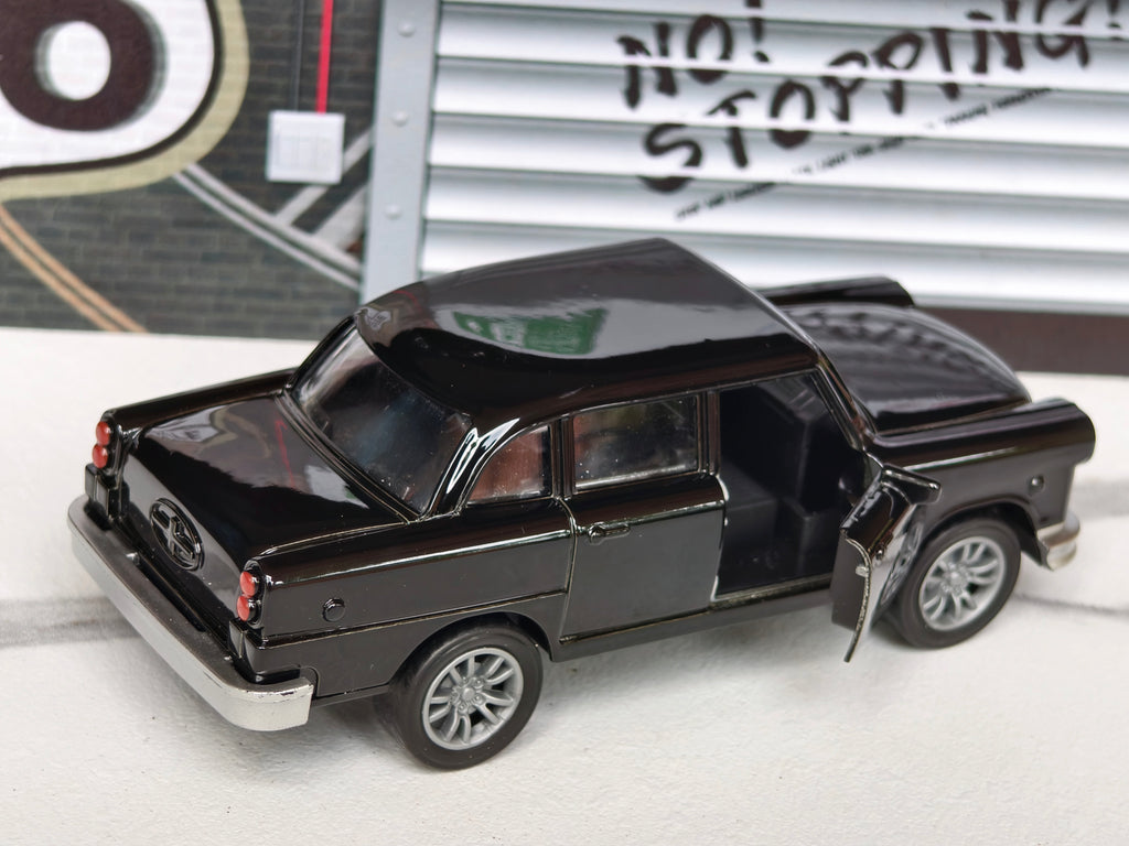 Checker Marathon 1:36 Scale Vintage Car