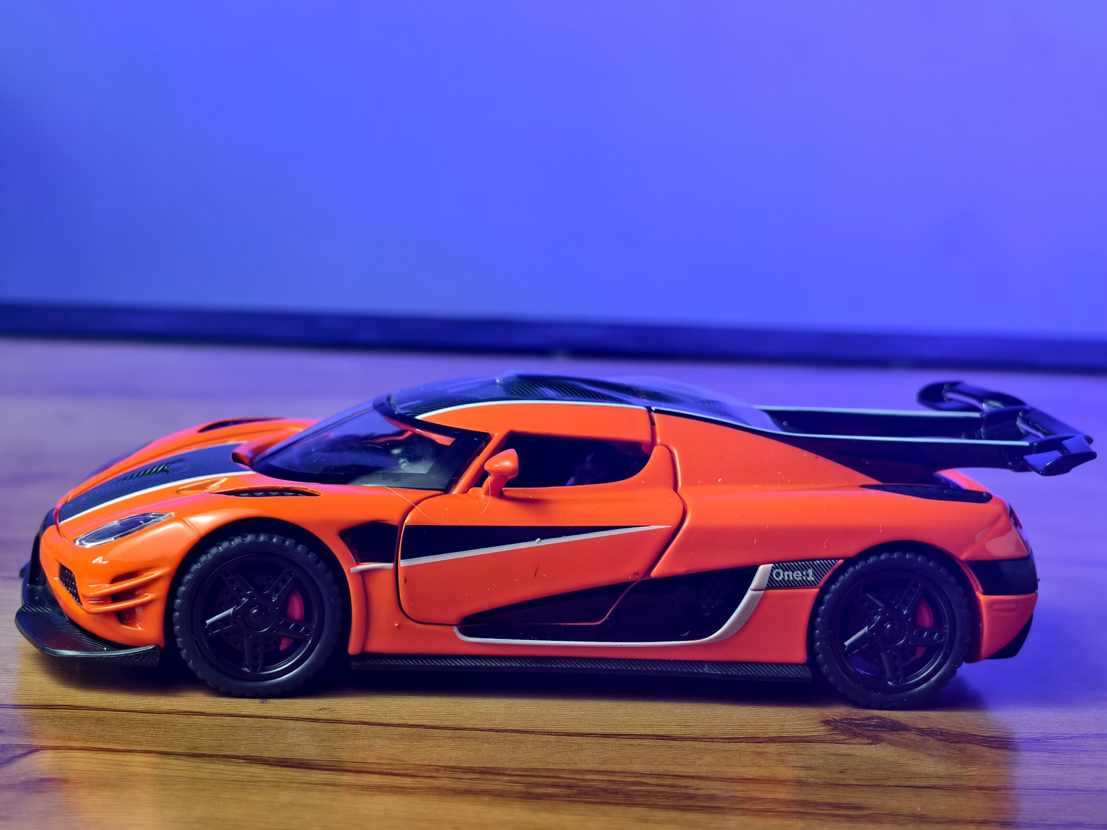 Koenigsegg One:1 1:32 Scale Premium Detailing
