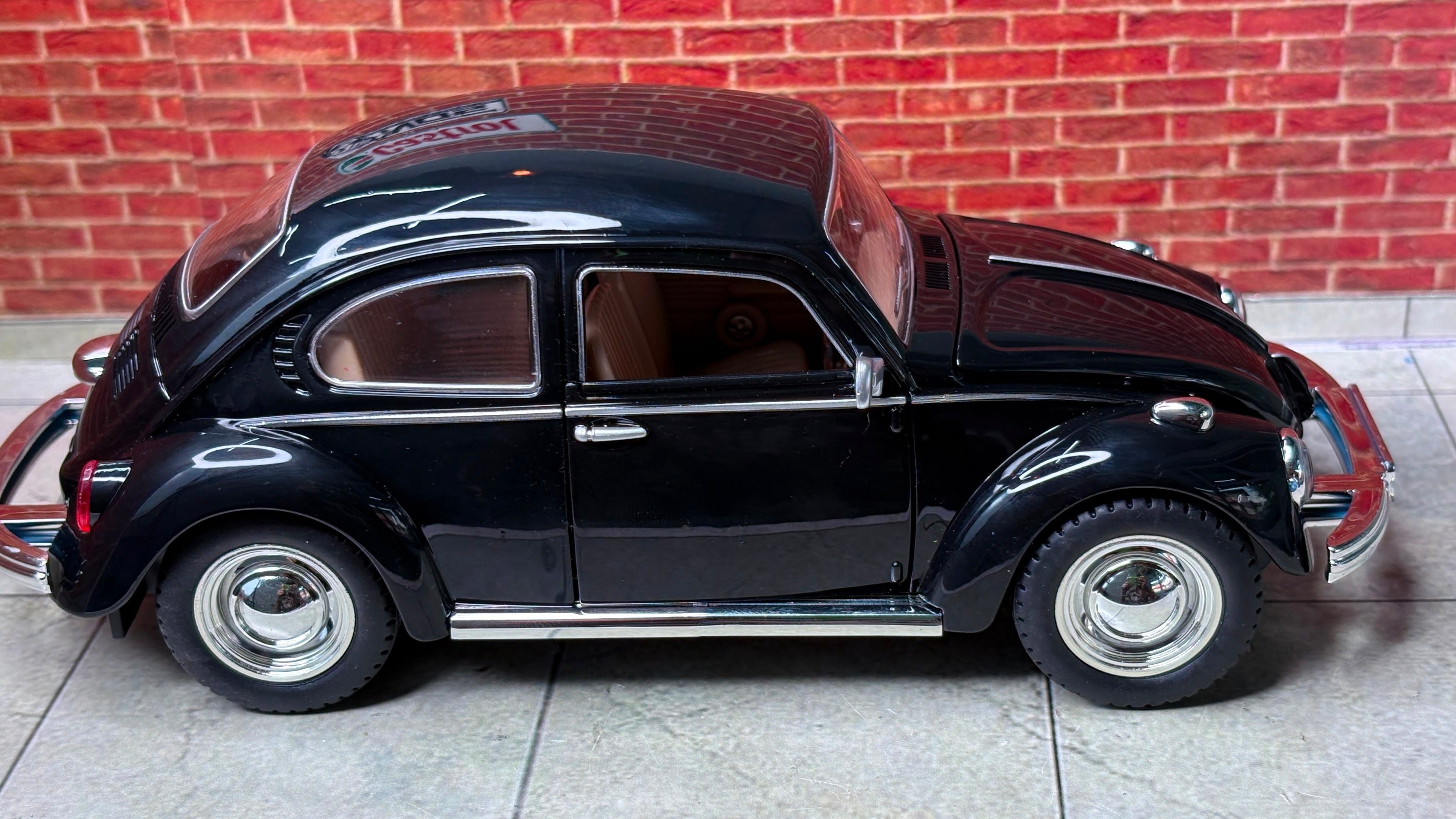 Volkswagen Beetle 1:24 Scale ABS Premium Detailing