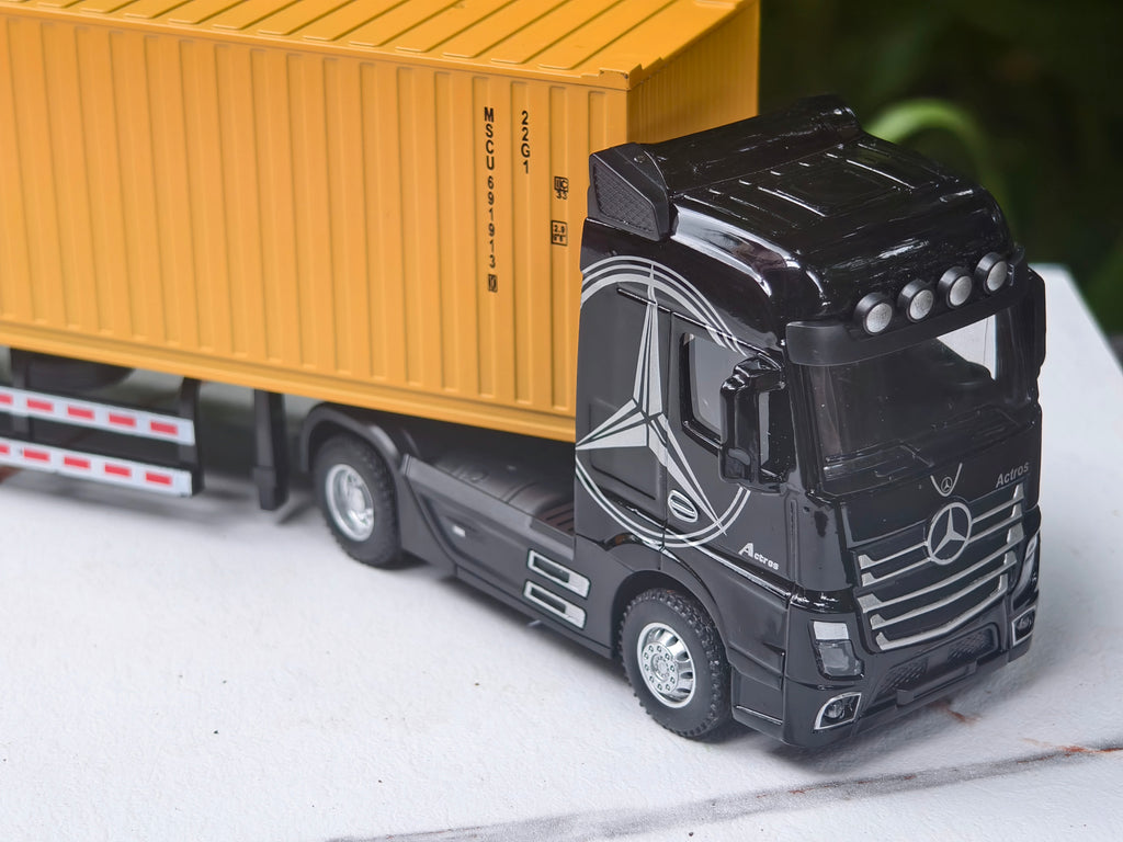 Mercedes-Benz Actros container truck (tractor-trailer) 1:50 Scale Big Size