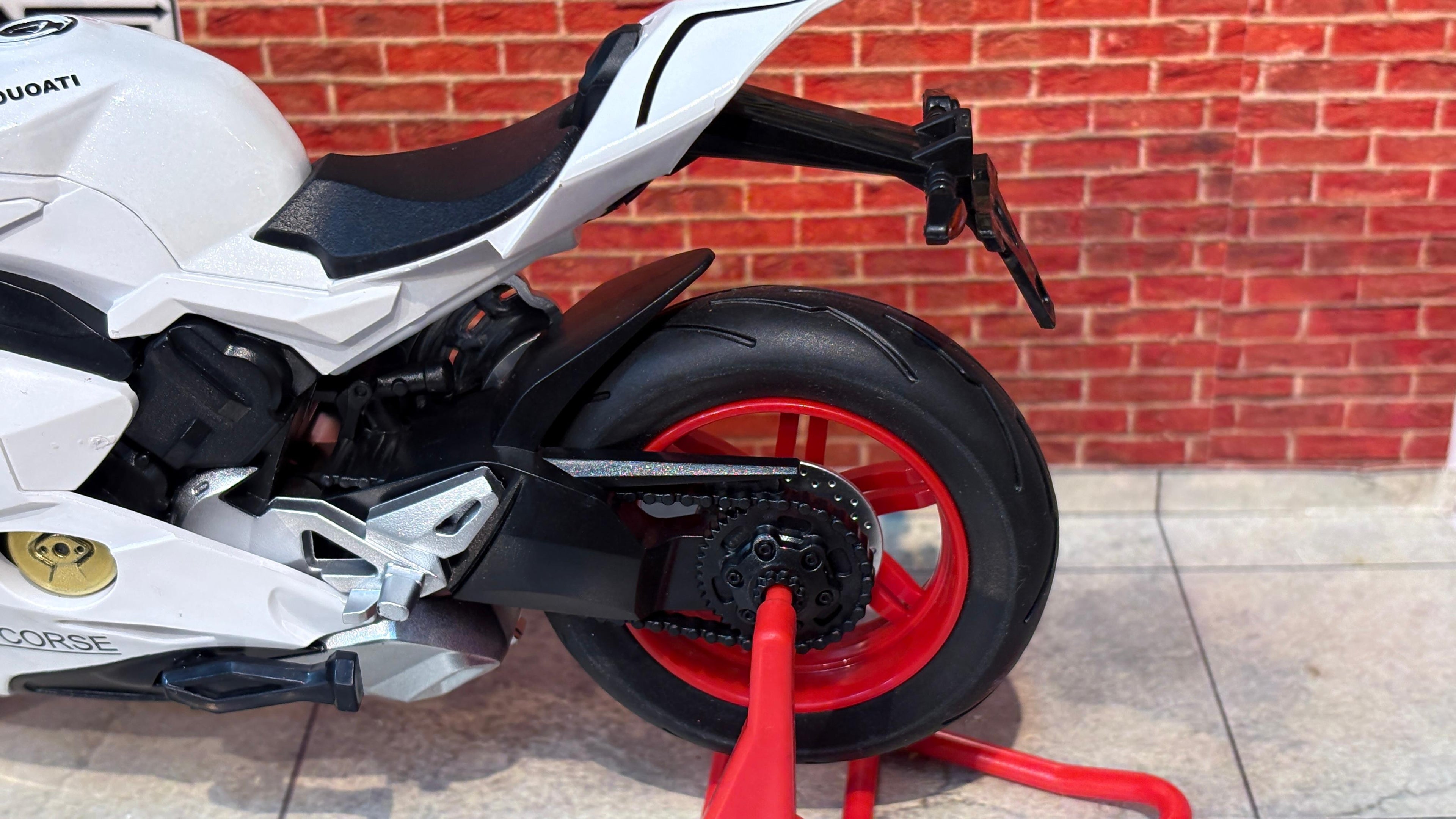 Ducati Panigale V4 1:10 scale with Paddock Stand
