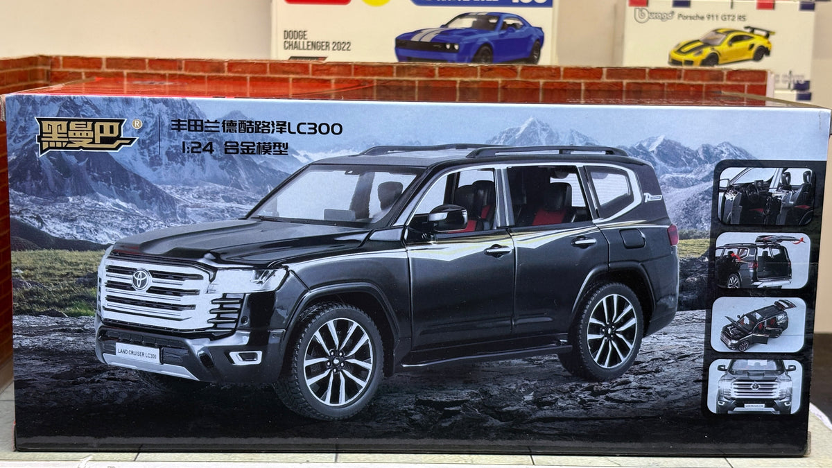 QY Official Licensed Toyota Land Cruiser LC300 1:24 Premium Detailing