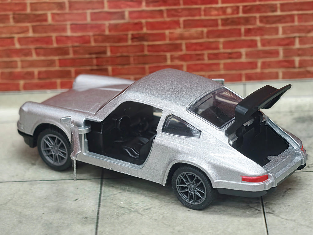 Classic Porsche 911 Turbo 1:36 Scale